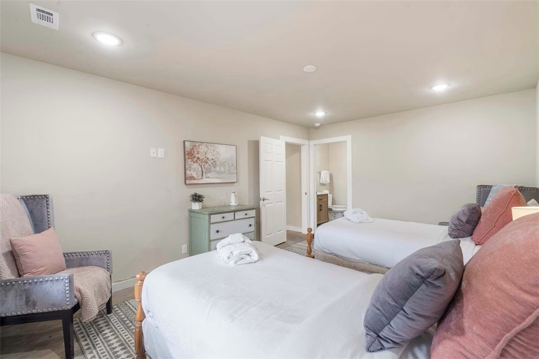 Little Flock - Residential