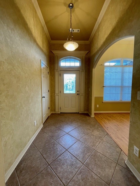 Crofton Manor Sub - Residential Lease