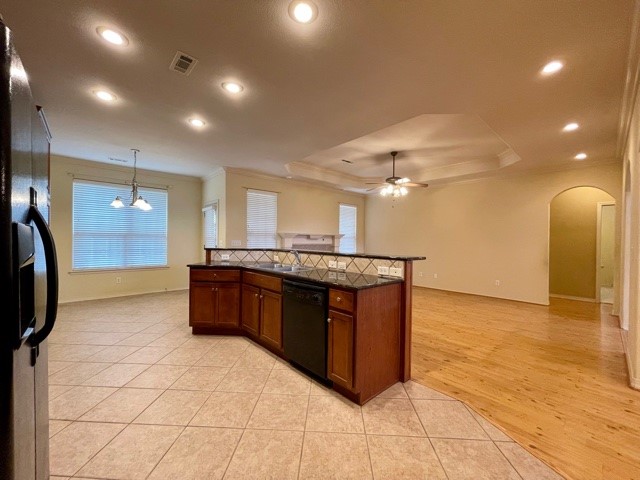 Crofton Manor Sub - Residential Lease