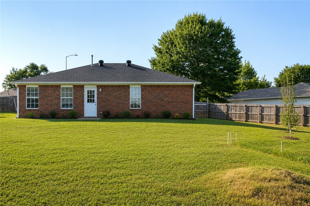 Chanel Court Add Siloam Spgs - Residential
