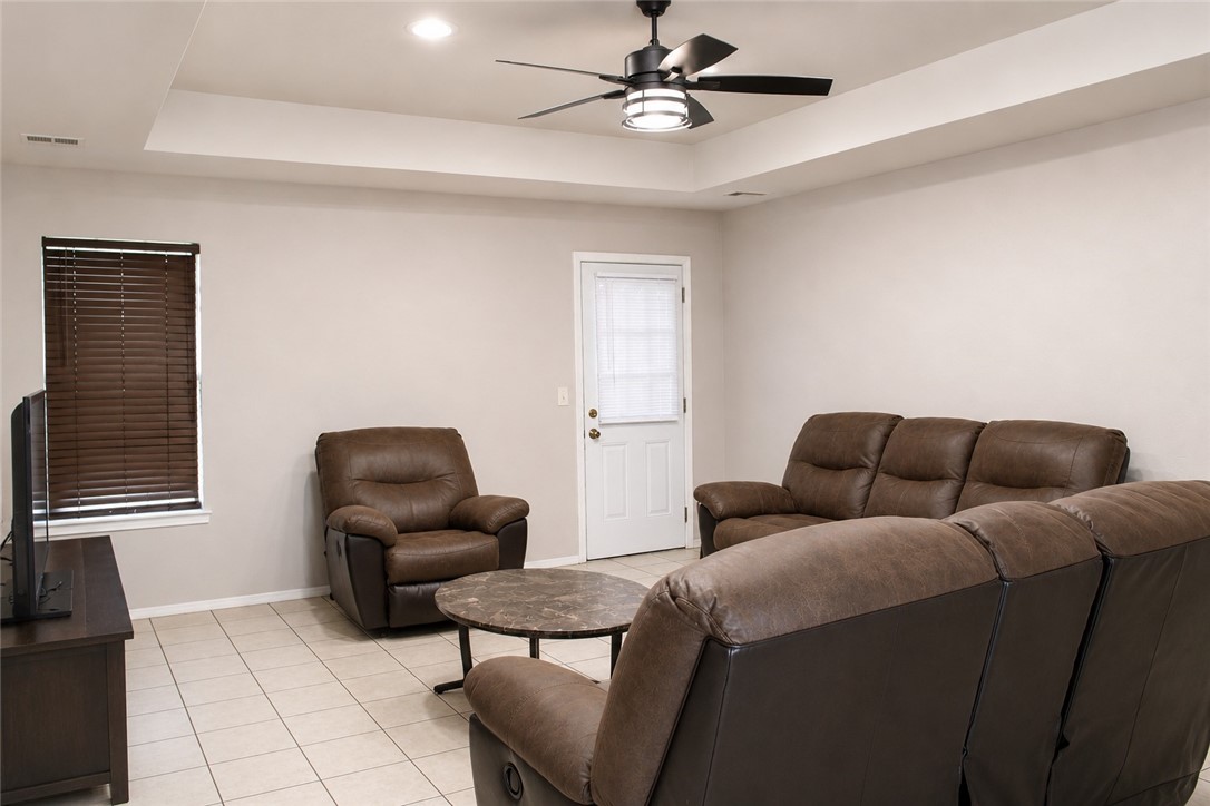 Chanel Court Add Siloam Spgs - Residential