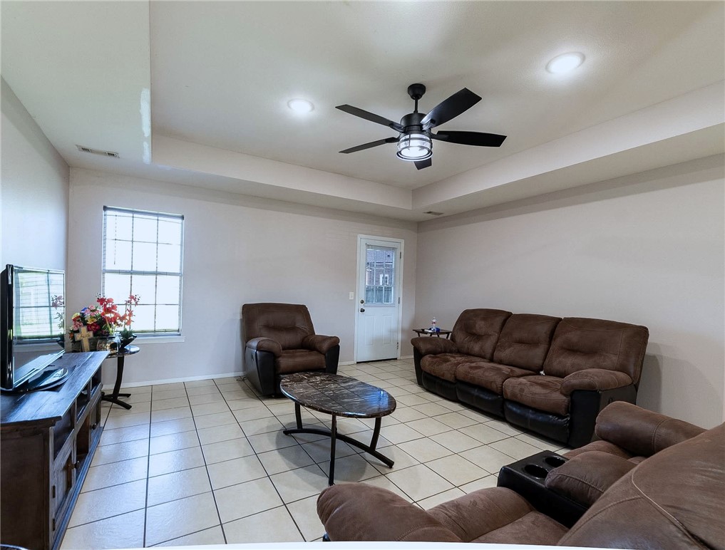 Chanel Court Add Siloam Spgs - Residential