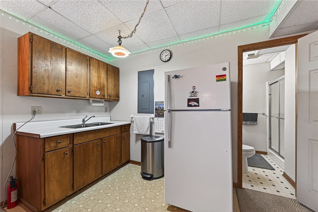 Unit 6 Holiday Island - Residential
