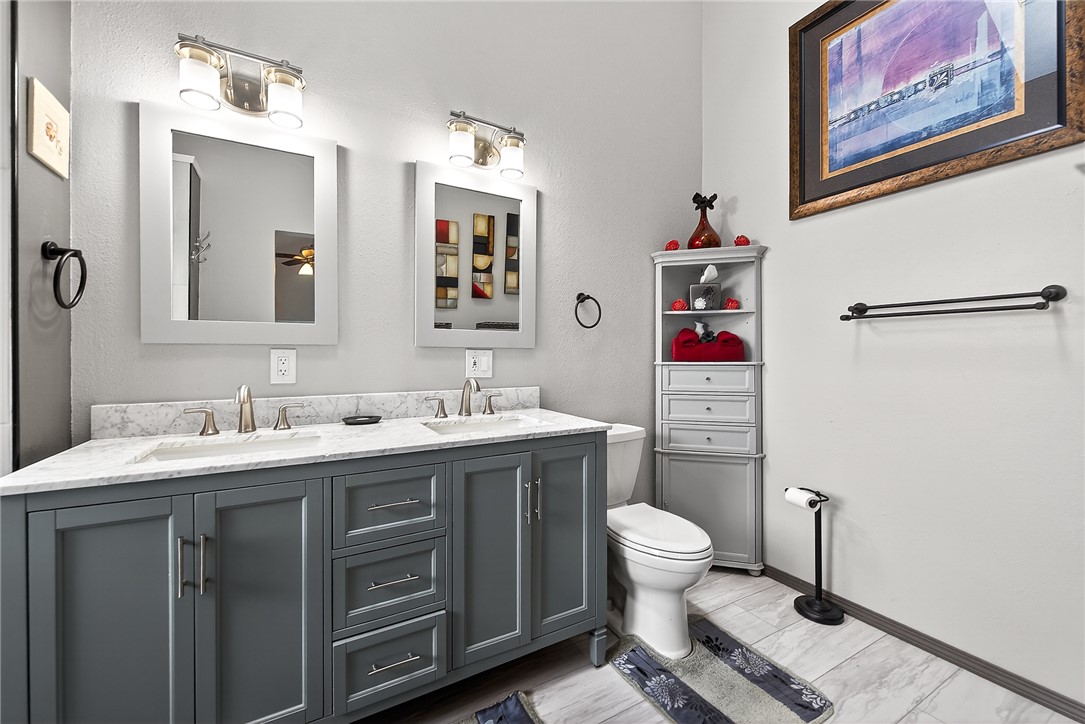 Unit 6 Holiday Island - Residential