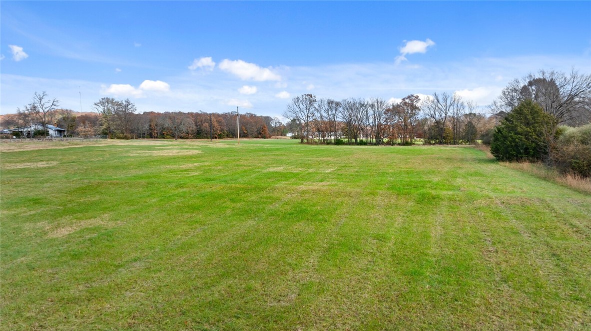 Wonderful 7.42 acre building lot in Goshen.  Private/shared drive with only two other residences.  Nice mix of cleared/wooded acreage.  Lot backs up to a wet weather creek.  Lots of options for site layout.