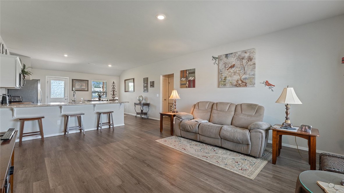 Walnut Hill Sub Ph Il Pea Ridge - Residential