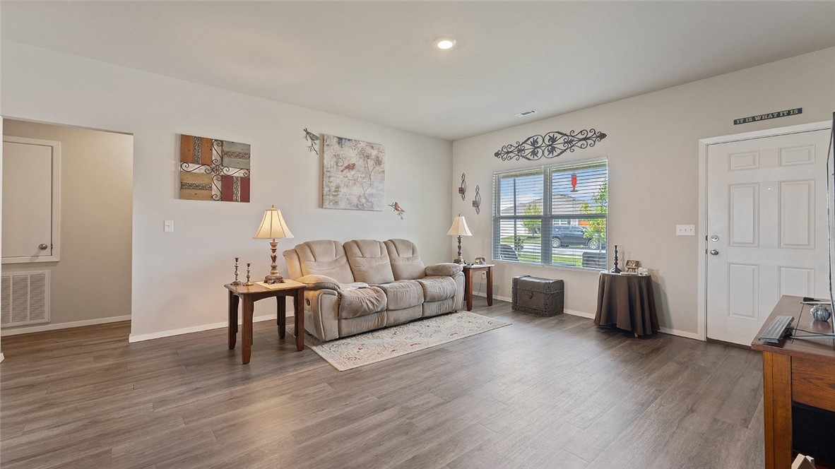 Walnut Hill Sub Ph Il Pea Ridge - Residential