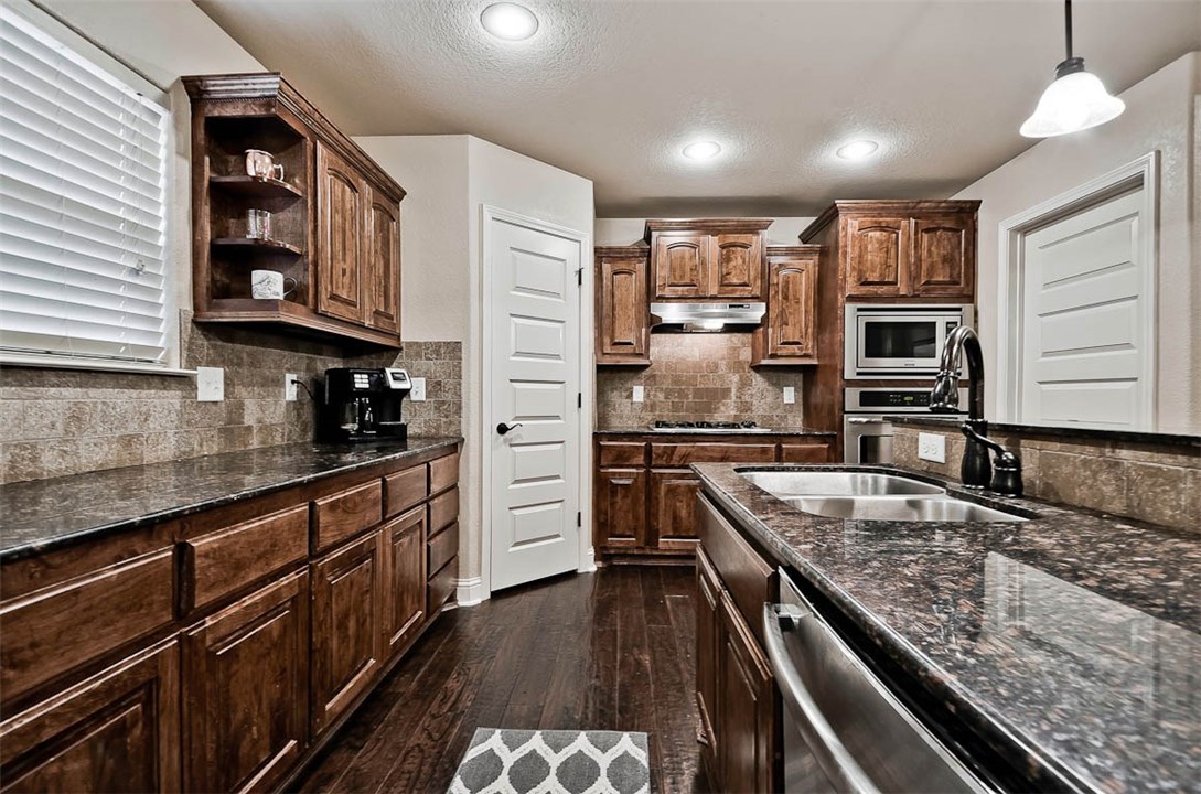 Riverwalk Farm Estate Ph II Bentonville - Residential