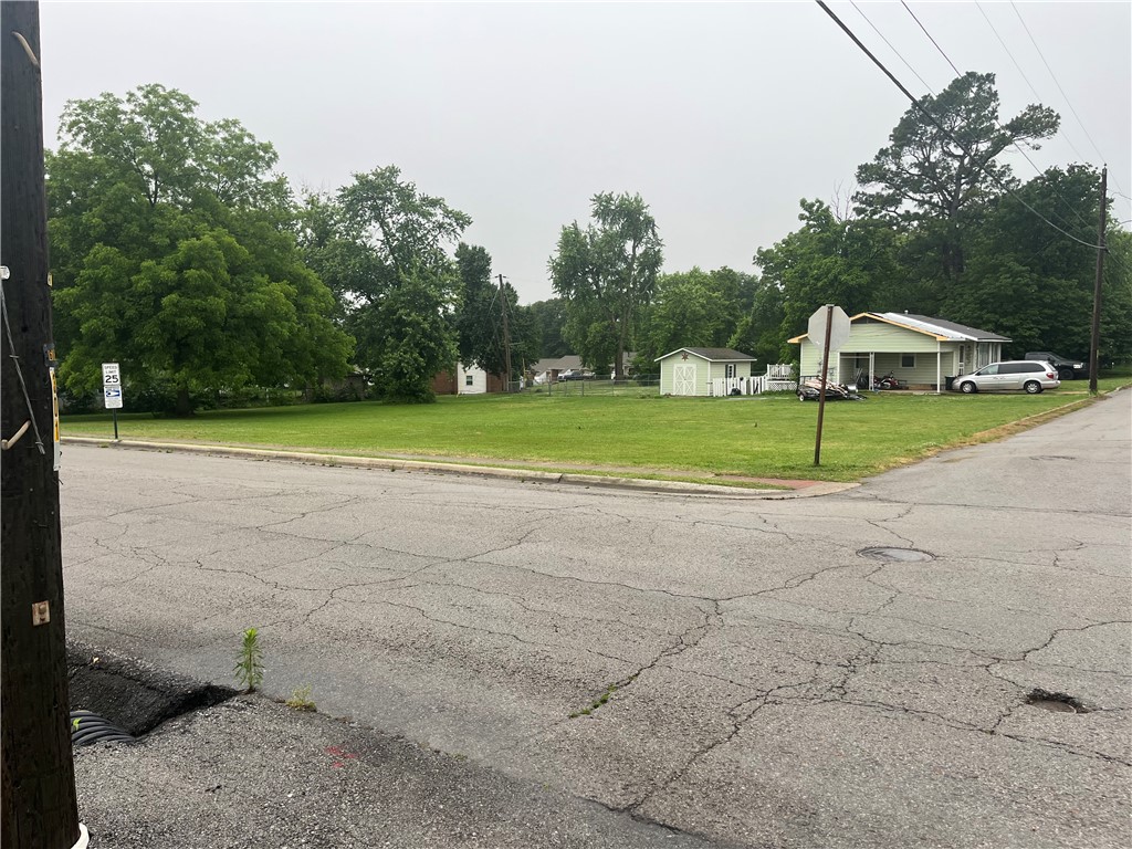 04-19-23 GREEN FOREST OUTLOTS - Land
