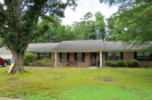 Family friendly Russellville west side home with spacious bedrooms and 2 living areas. Huge master bedroom with double closets.  Nice sized kitchen with eat in area and large pantry!  Peaceful private back yard with in-ground salt water pool. Convenient location to shopping, hospital, and schools.
