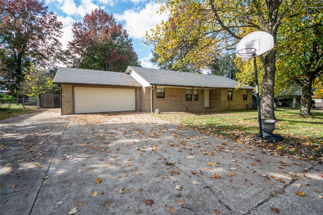 Lynn Estates - Residential