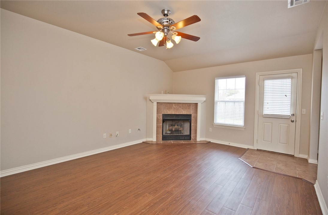 Centerpoint Sub Ph 8 Centerton - Residential Lease