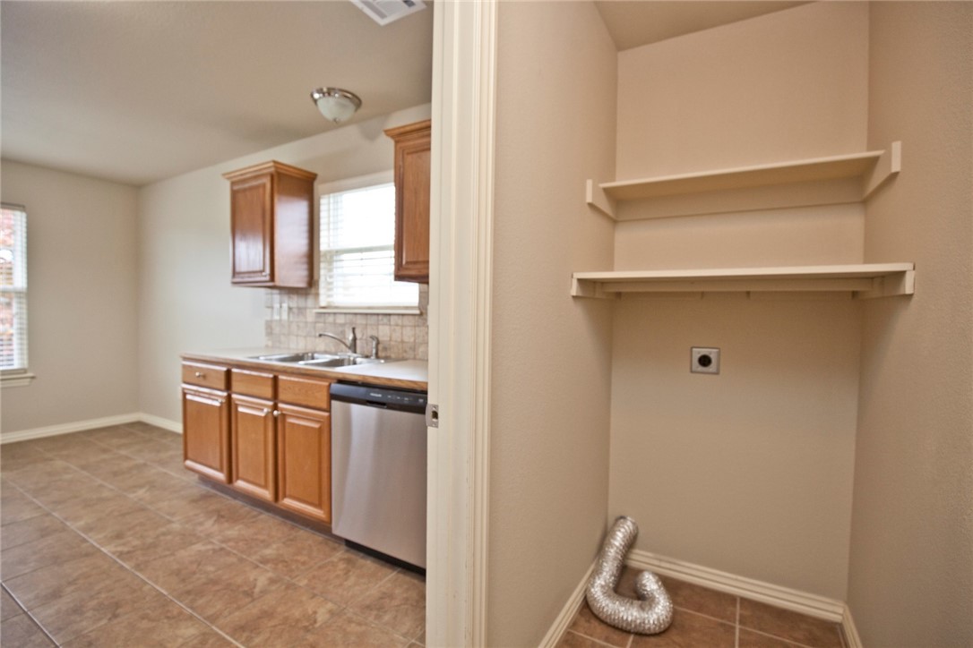 Centerpoint Sub Ph 8 Centerton - Residential Lease