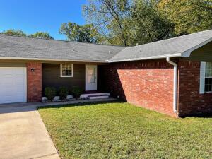Not a typically cookie cutter 3 bedroom/ 2 bathroom home!! Schedule your tour today!
