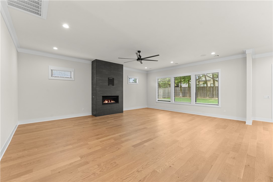 Aurora Heartbeat - Residential