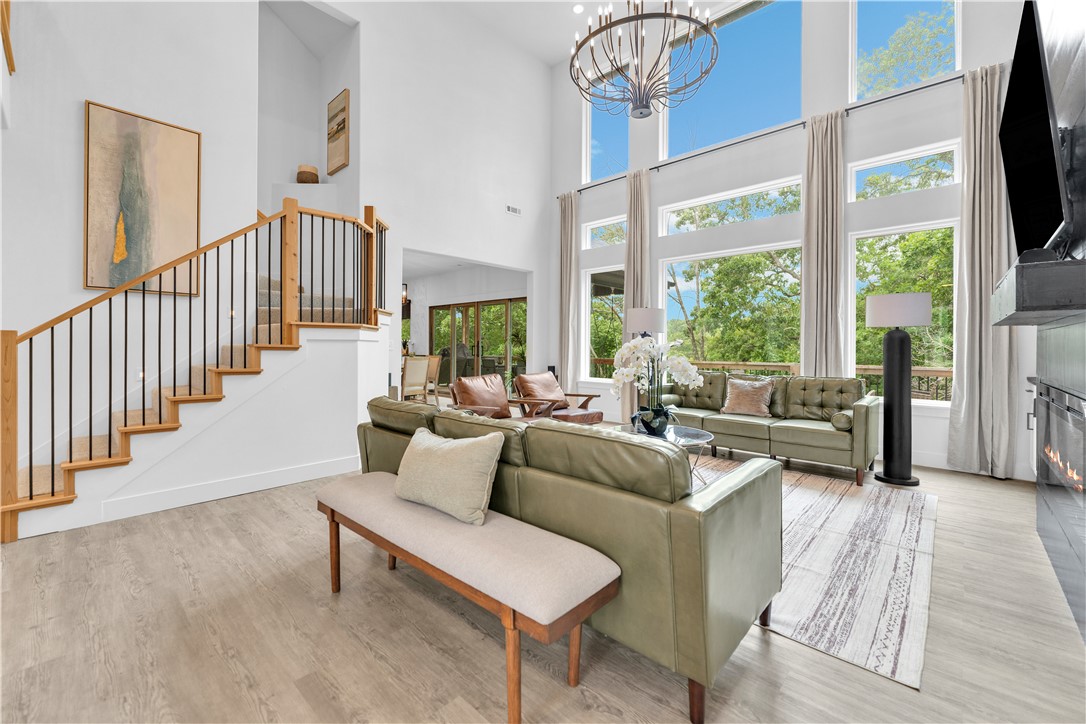 Estates of Lakeway - Residential