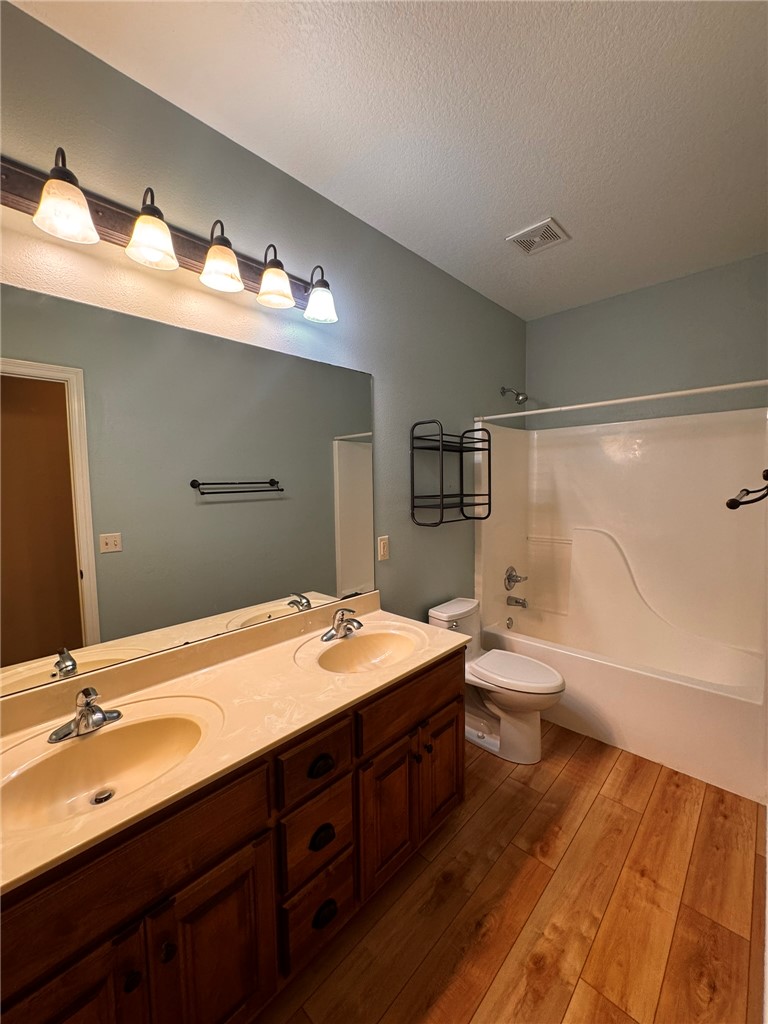 Waterbury - Residential Lease