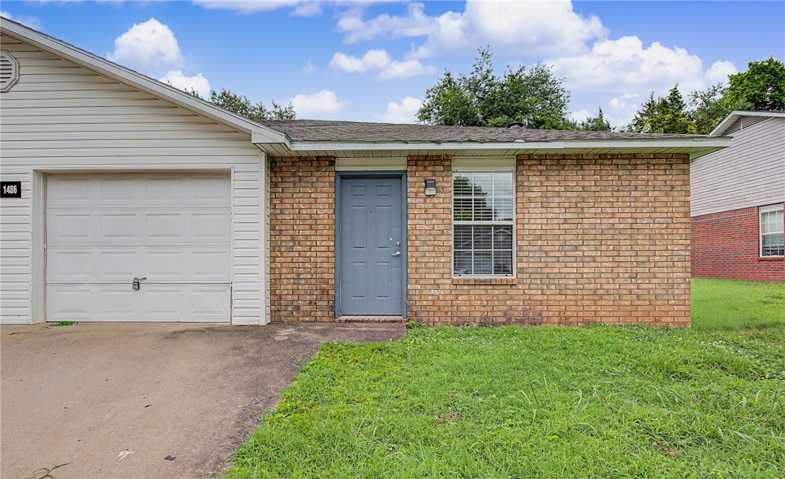 Just minutes from the UofA, this beautifully updated 3-bedroom, 2-bath townhome is an exceptional opportunity for first-time buyers, students, faculty, or investors! Located only 3.5 miles from campus and less than 2 miles from I-49, you'll enjoy quick access to the University, shopping, dining, entertainment, and everything Fayetteville has to offer. This move-in-ready home has been extensively remodeled with a newer roof, new flooring, fresh paint, new countertops, refinished cabinets, and modern lighting and plumbing fixtures throughout. The kitchen comes complete with brand-new appliances—including the refrigerator. Washer and dryer hookups and a one-car garage add to the home's everyday functionality. Whether you're looking for a place to call home or a turnkey investment in one of Fayetteville's most convenient locations, this property checks all the boxes. Schedule your showing today!