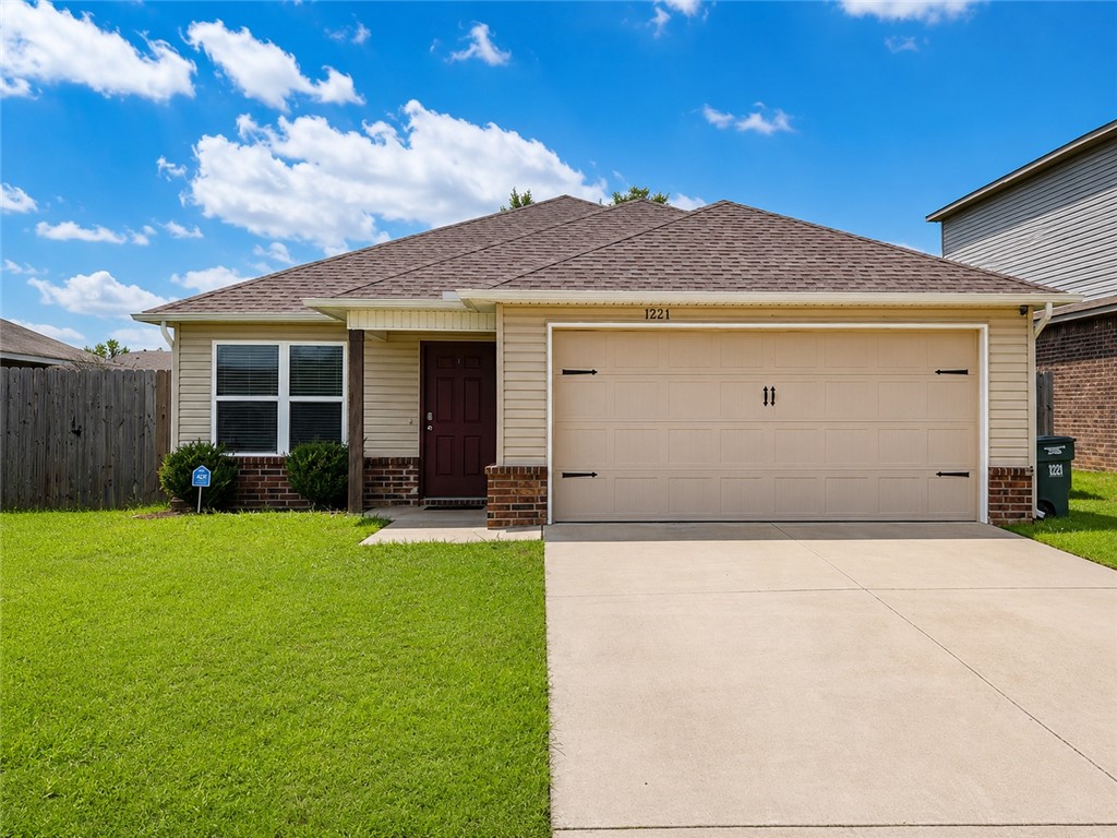 Excellent location and move in ready! This well cared for 3 bedroom, 2 bathroom home with a bonus room is close to the U of A, Razorback Greenway Trail, restaurants, shopping, and everything Downtown Fayetteville offers. It has an open concept living area that includes the dining room and kitchen. Modern matte black fixtures throughout and a granite countertop in the kitchen. Other amenities include a covered front porch, a two-car garage, private fenced backyard, and all appliances, including refrigerator, microwave, stove, dishwasher, and washer/dryer.  2 pet max (upon approval). $250 nonrefundable pet fee per pet. $30 pet rent per cat or $40 pet rent per dog. The tenant will be responsible for all lawn care and utilities. Apply through Zillow.