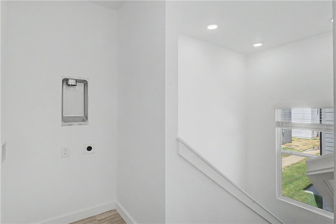 FEATHERSTON WEST SUB PH 1-CENTERTON - Residential