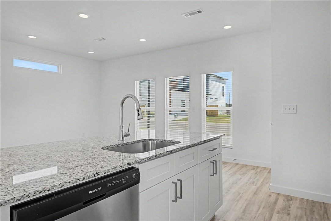 FEATHERSTON WEST SUB PH 1-CENTERTON - Residential