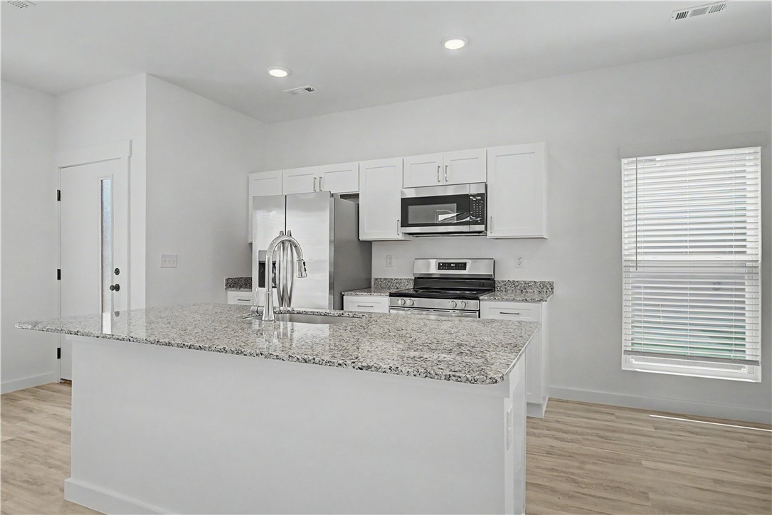 FEATHERSTON WEST SUB PH 1-CENTERTON - Residential