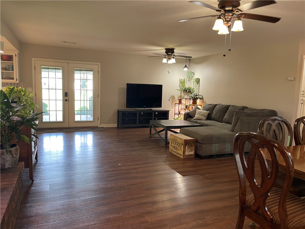 Lynn Estates Springdale - Residential