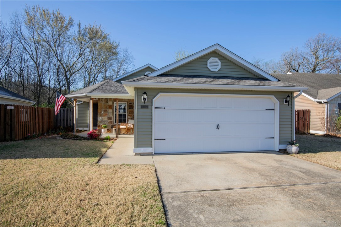 You'll be hard pressed to find a better home in all of Fayetteville. It's in immaculate condition. Roof replaced in 2023, new pulls, cabinet paint, and landscaping in the last year. Perfect open layout from kitchen to living room. If you're needing 4 bedrooms, you're in luck! Enjoy a beautiful backdrop of trees over your morning cup of coffee. Enjoy Holland Park and trails connected to the subdivision too!