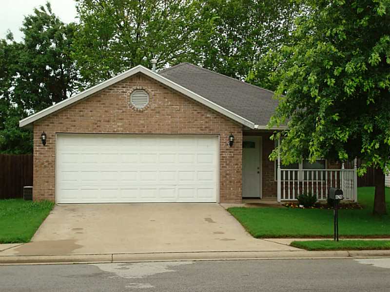 Wow, this location is the one.  Right off of 8th St on a cul de sac.  Walk to the new Wal Mart Home Office, The Momentary, Thaden School and 8th Street Market.  Less than a mile to downtown.  3 bedrooms, 2 baths and a 2 car garage.  Privacy fenced backyard.  Move in ready.  Furniture negotiable.  Currently a short term rental.  Showings will have to be scheduled around bookings.