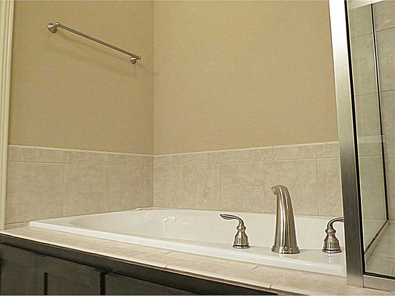 Shadow Valley - Residential Lease