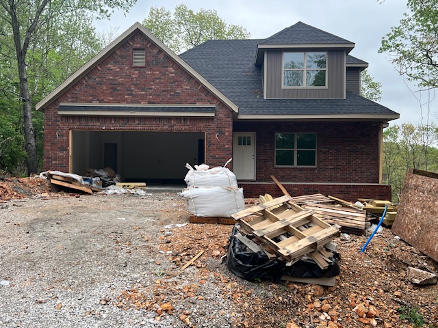 Gorgeous 3 bedroom New Home with an office.  Granite, Walk-in shower in Primary bath, landscaping.  Buyer can pick inside colors from Builders selections.
Builder has been building in AR 30+ years.
1 year New construction warranty!
Seller is a licensed Real Estate Broker in AR.