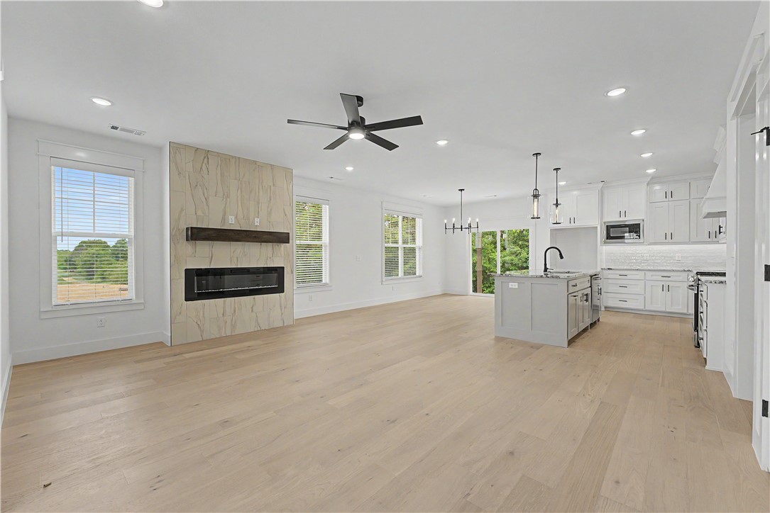 Walnut Grove Sub Ph Iii Bentonville - Residential