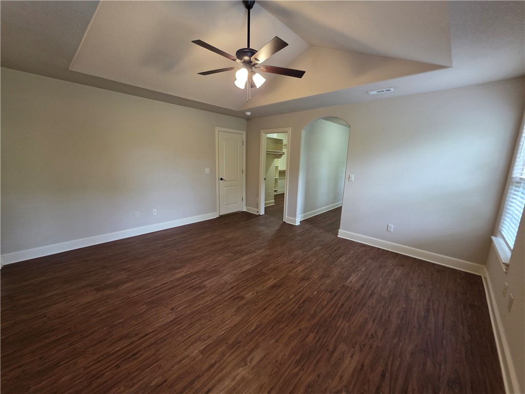 Oakwood Park Sub Bentonville - Residential Lease
