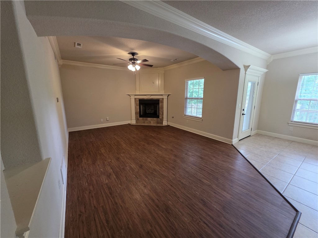 Oakwood Park Sub Bentonville - Residential Lease