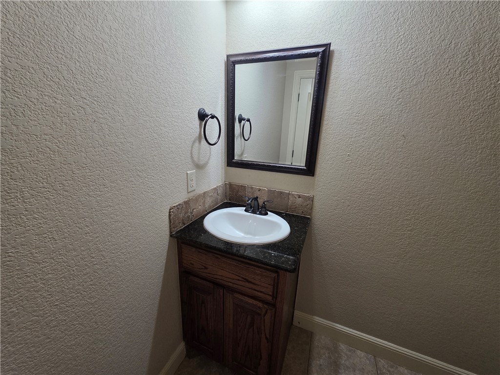 Oakwood Park Sub Bentonville - Residential Lease