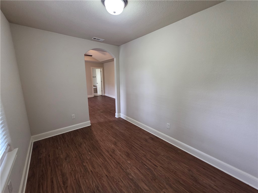 Oakwood Park Sub Bentonville - Residential Lease