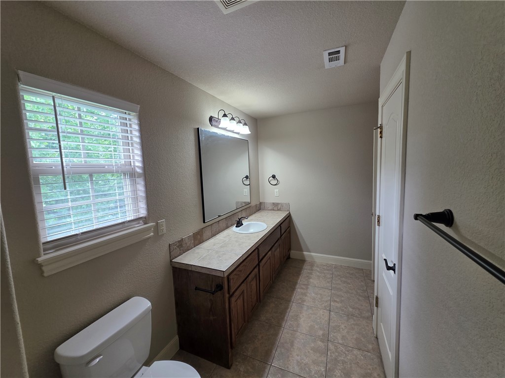 Oakwood Park Sub Bentonville - Residential Lease