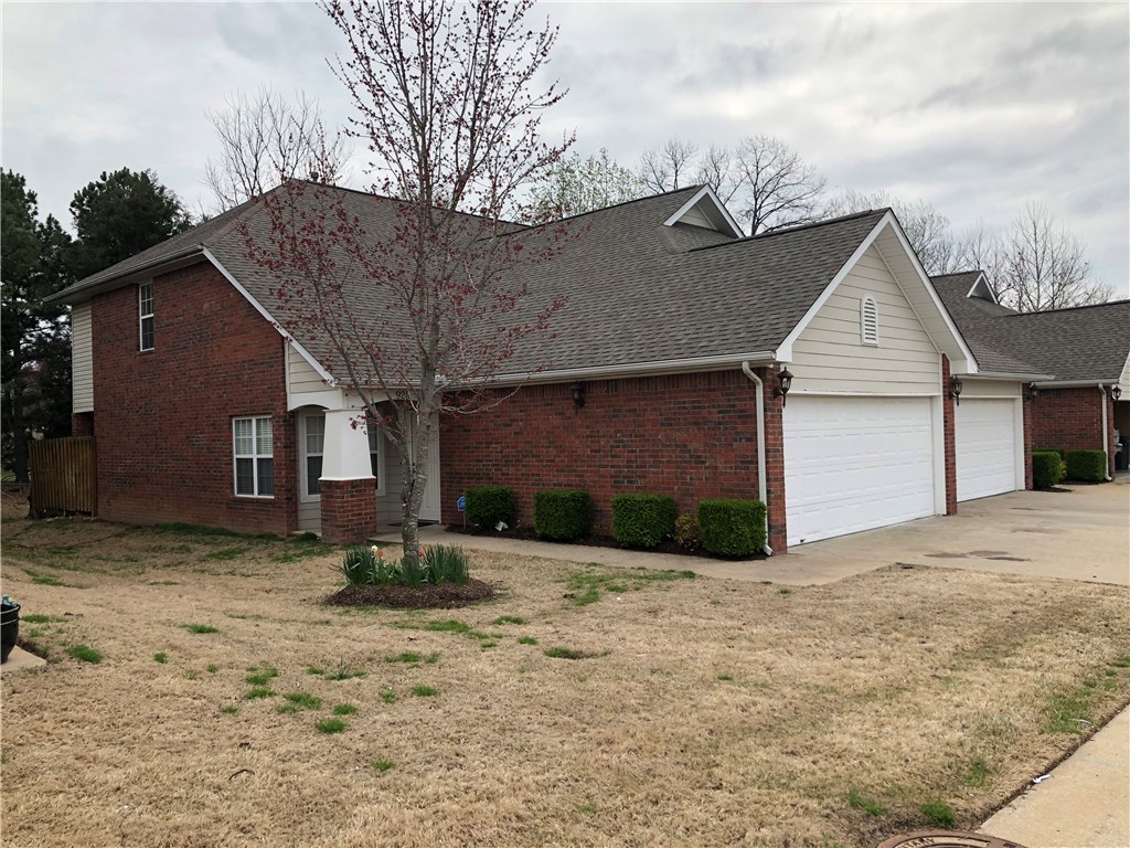 Homes At Oakmont Horizontal Prop Rogers - Residential