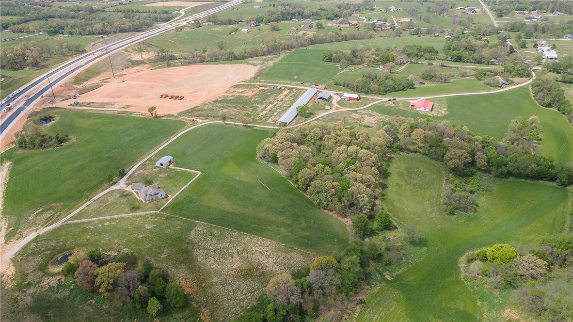 35-18-31 Tontitown Outlots 2000 Annex - Land