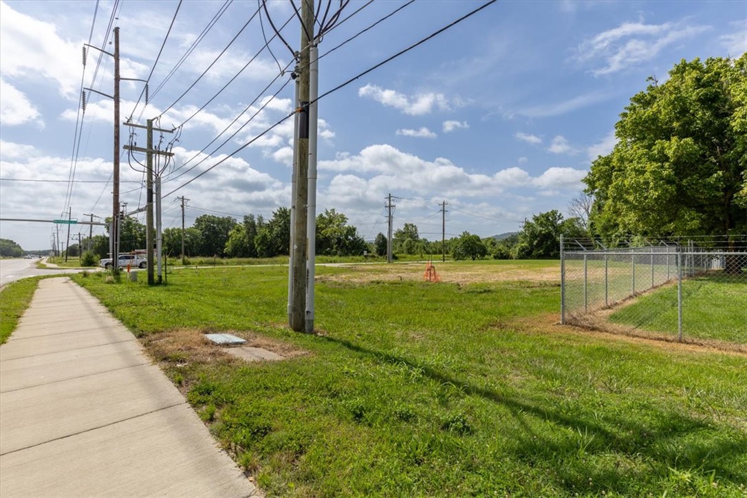 Fayetteville Outlots - Commercial Lease