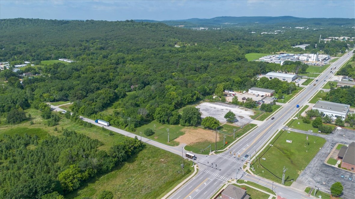 Fayetteville Outlots - Commercial Lease