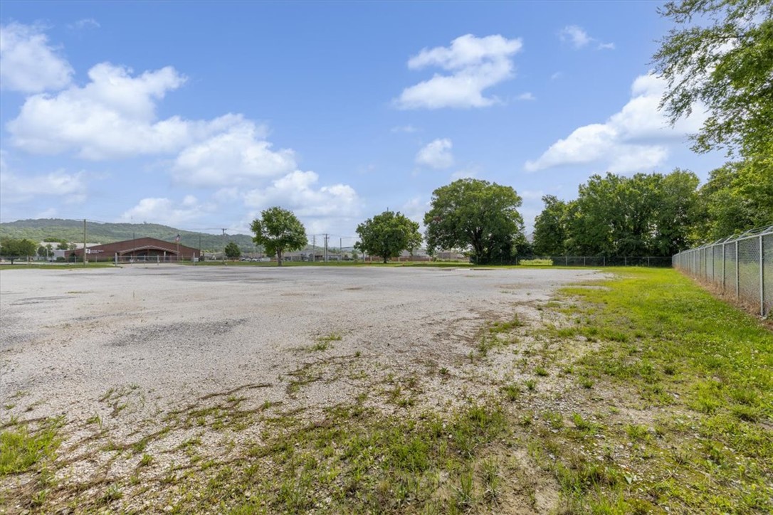 Fayetteville Outlots - Commercial Lease