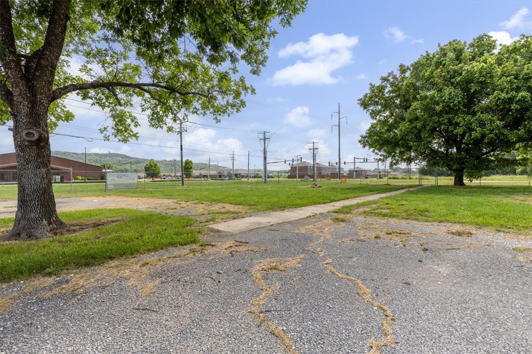 Fayetteville Outlots - Commercial Lease