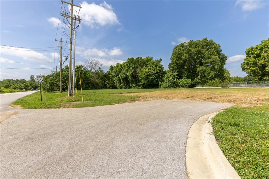 Fayetteville Outlots - Commercial Lease