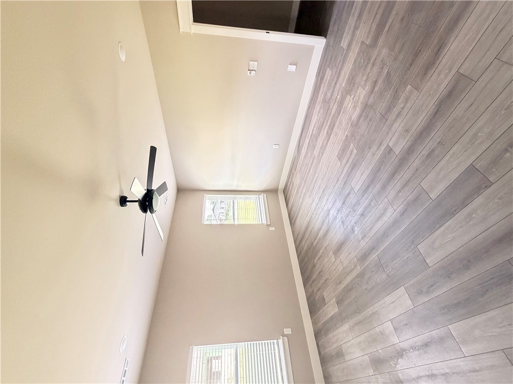 Rolling Plains - Residential Lease