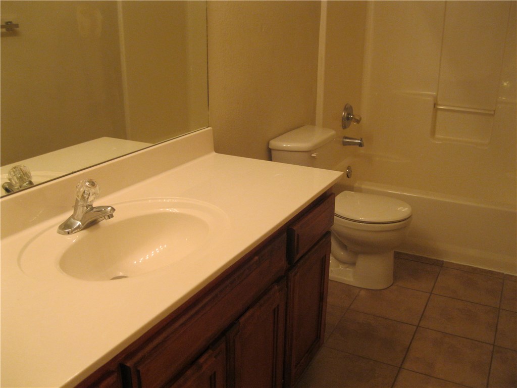 Riverwalk Farm Estate Ph I Bentonville - Residential Lease