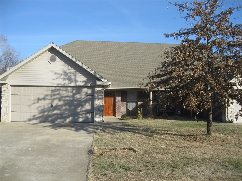 Riverwalk Farm Estate Ph I Bentonville - Residential Lease