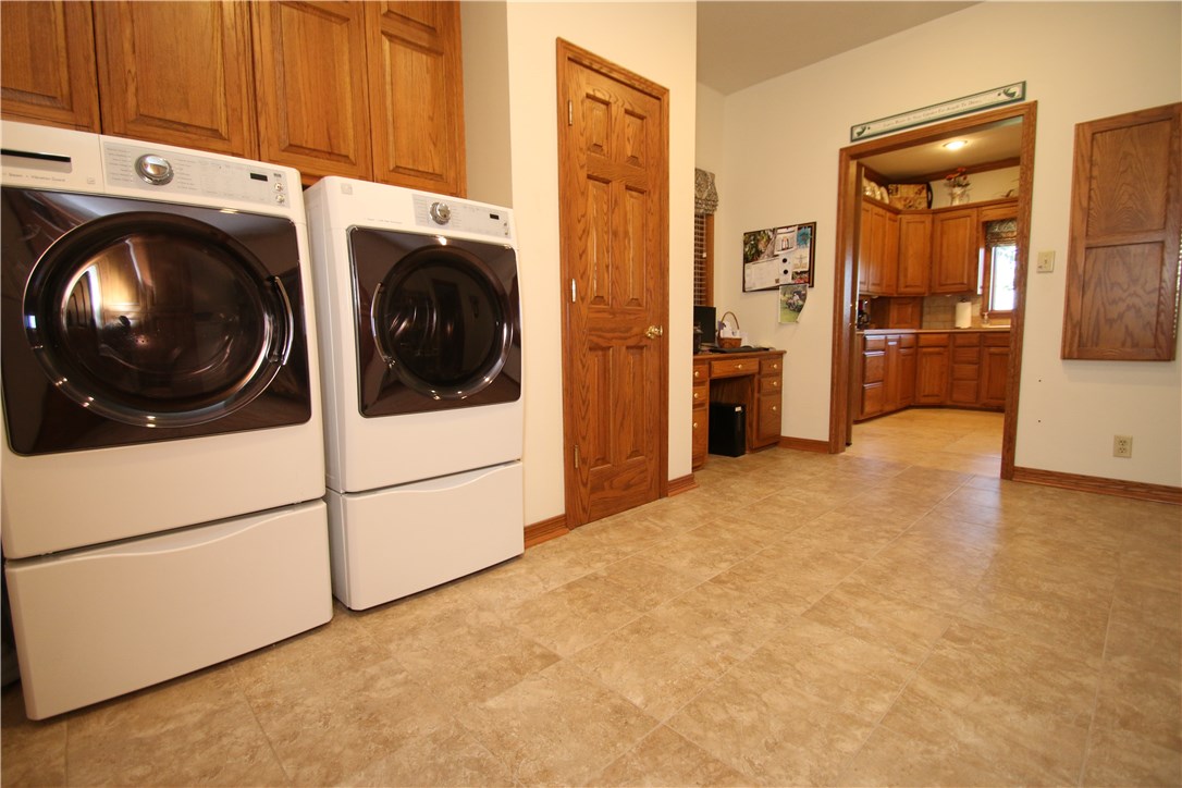 Unit 9 Holiday Island - Residential