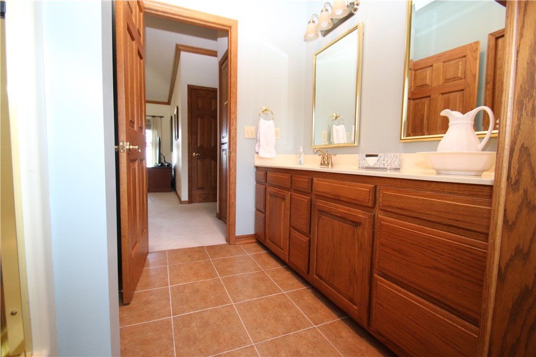 Unit 9 Holiday Island - Residential