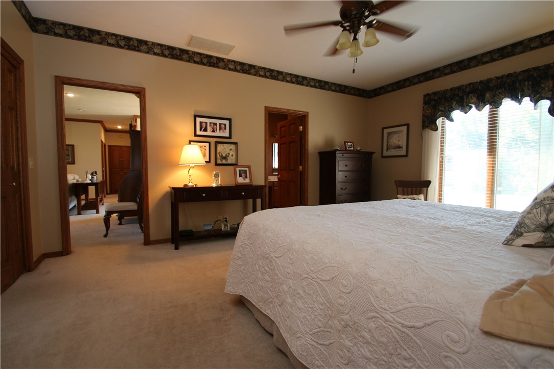 Unit 9 Holiday Island - Residential